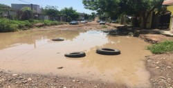 Parada obra de pavimentación en la Díaz Ordaz