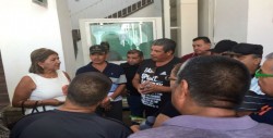Policías retirados exigen pago de jubilación