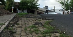 En malas condiciones se encuentra la calle Guadalupe Victoria