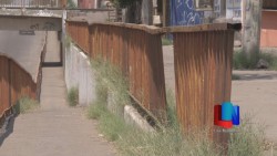 Sin rehabilitar barandal en paso a desnivel en Cajeme