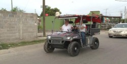 Realiza químico Benítez caravana por zona rural de Mazatlán