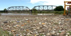 Se pide a los ciudadanos no tirar basura a las calles pare evitar inundaciones