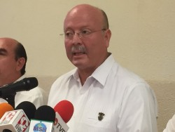 Buscan abrir más espacios a estudiantes en la UAS