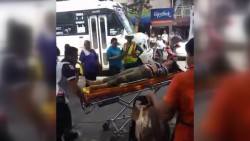 Mujer es atropellada en el centro por camión urbano