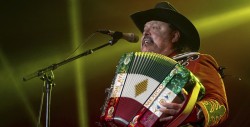 Músicos mexicanos lanzan una campaña a favor de los inmigrantes