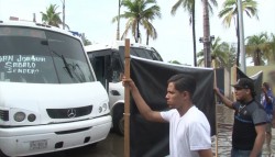 Llama Alcalde a pescadores a liberar circulación