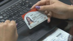 Llegan estudiantes a tramitar tarjeta de descuento de transporte