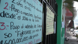 Sin clases estudiantes de escuelas estatales
