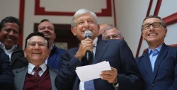 Obrador presenta a los miembros de su círculo interno en la Presidencia