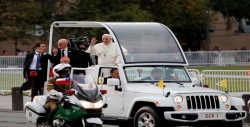 El papamóvil recorrerá las calles de Dublín entre más de 100.000 personas