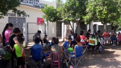 Toman madres de familia jardín de niños en el poblado 7