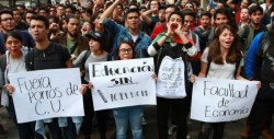 UNAM abre investigaciones por agresión de porros en Rectoría