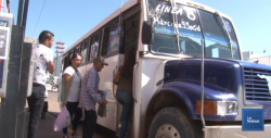 Es ilegal que se quiera cobrar 11 pesos en el camión urbano