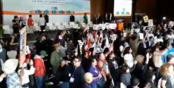 Familiares de desaparecidos alzan la voz en foro por la paz de Obrador