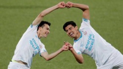 Chucky y Guti celebran con una fusión estilo Dragon Ball Z