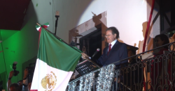 Miles de Mazatlecos celebran el tradicional Grito de Independencia