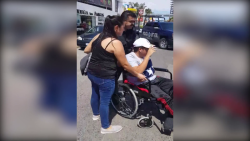 Bajan a turista discapacitado de unidad ATAMSA