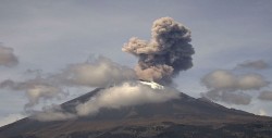 El Popocatépetl registra dos explosiones