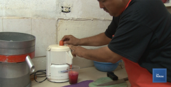 En Cajeme, don Teo vende bebidas para consentir a los ciudadanos