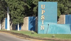 Pide apoyo UPSIN para mejorar acceso vial al campus