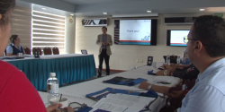 Docentes de secundarias particulares se refuerzan idioma inglés