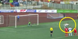 Checa el penalti más sorprendente que verás en mucho tiempo