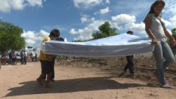 Siguen llegando apoyos a familias de Ahome