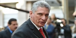 Díaz-Canel insta a defender una cultura sin "banalidades" ni "vulgaridades"