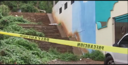 Asesinan a personas a balazos en la escalinata de una iglesia