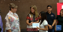 En Sonora, estudiantes con discapacidad auditiva, recibieron apoyos