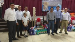 Patronato entrega material de limpieza a 40 escuelas