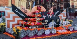 UNAM dedica megaofrenda al Movimiento del 68