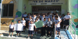 Continúa manifestación de padres de familia en primaria 18 de marzo