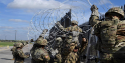 Niegan maniobras militares para cortar los puentes fronterizos en Texas