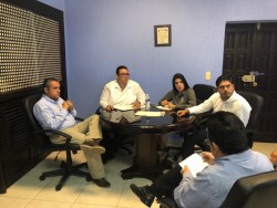 Se reúne alcalde de El Rosario con el Sub Secretario de Desarrollo Social