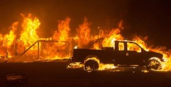 Varios muertos y 150.000 evacuados en nueva oleada de incendios en California