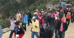Unas 1.500 personas huyen por irrupción de grupo armado