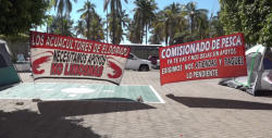 Continúa la protesta en CONAPESCA