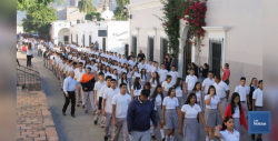 En Navojoa y Álamos desfilan por el día de la Revolución Mexicana