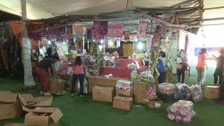 Si habrá verbena navideña aseguran comerciantes informales