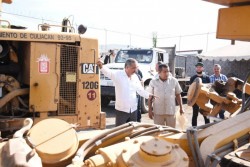 Alcalde de Culiacán constata daños en vehículos