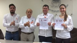 Firman convenio de colaboración el ayuntamiento con ICATSIN