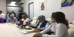 Firma convenio SSA, Ayuntamiento y Fundación Huellitas con Causa