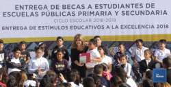 Entregaron becas e incentivos a menores estudiantes sonorenses