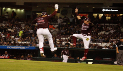 Tomateros toma ventaja ante Mexicali