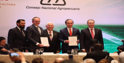 Asiste Quirino a reunión del CNA con el secretario de Agricultura