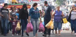 Mazatlecos cambian las cenas “tradicionales”