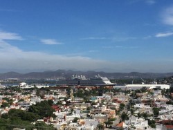 Llegan más de 3 mil turistas de crucero a Mazatlán