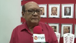 Llevan árboles navideños a centros de acopio