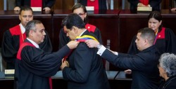 EU no reconoce la "toma de posesión ilegítima" del "dictador" Maduro
